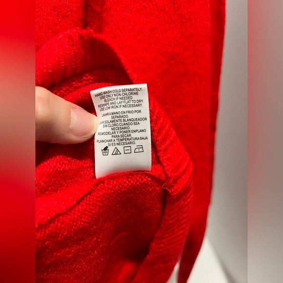 Vince Camuto red with Silver beaded “Merry” Holiday Sweater NWT Large and XL - Picture 13 of 13